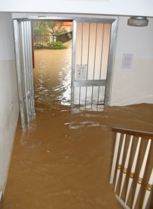 entrance and staircase of the House invaded by mud during a flooding of the River 2